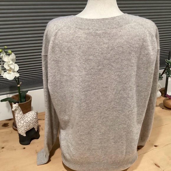 White+Warren Cashmere V-Neck Size Large Women Gray - Picture 9 of 10